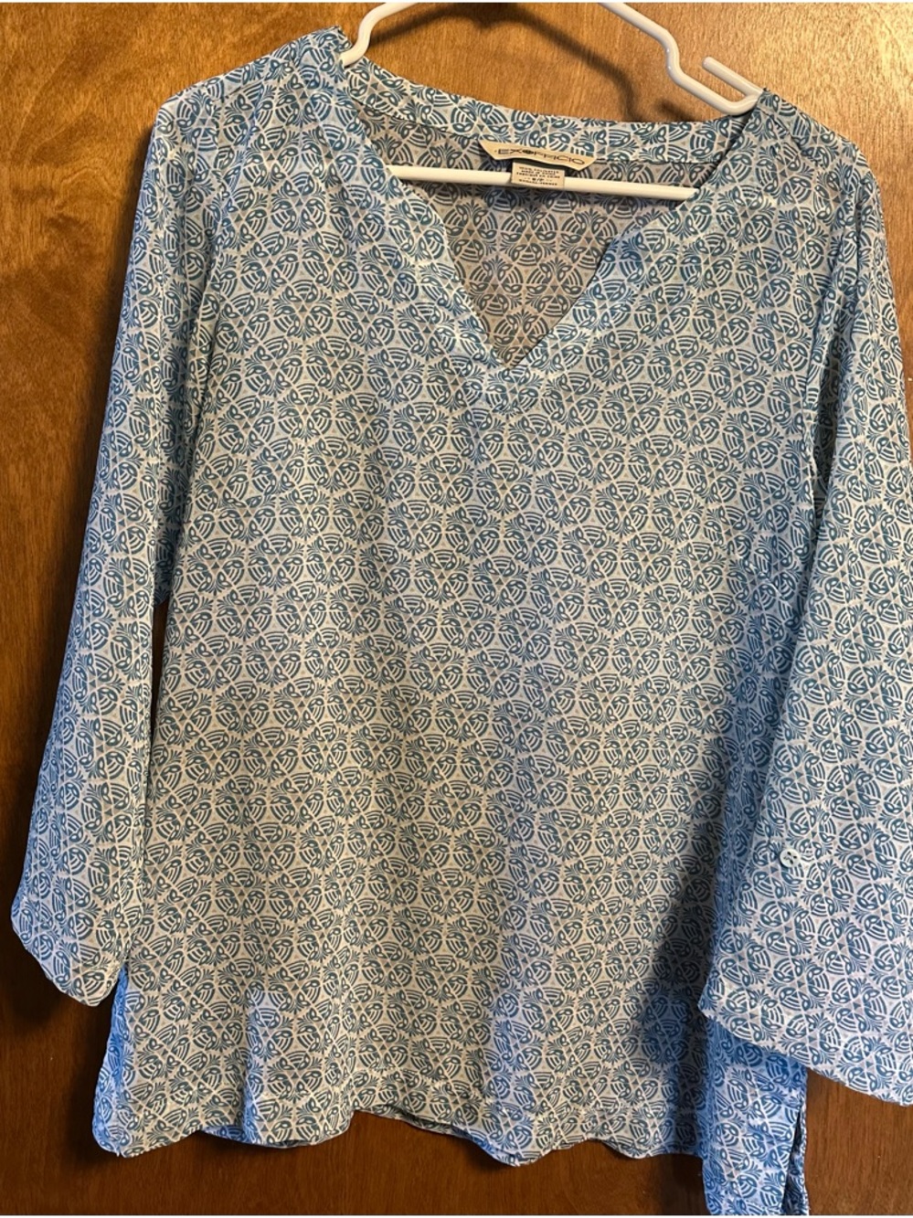 Exofficio Blue & White Patterned V-Neck Adjustable Sleeve Tunic